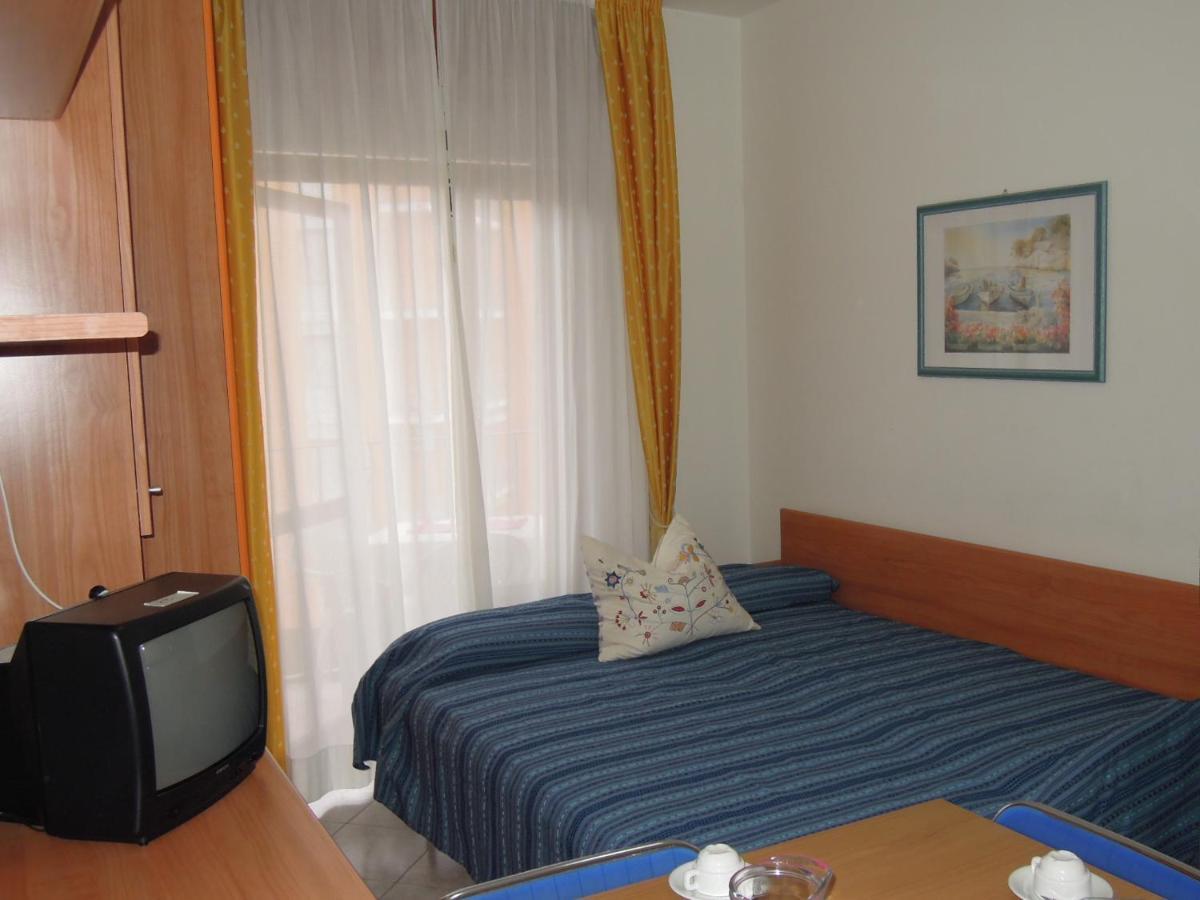 Condominio Laguna Grande Бибионе Экстерьер фото