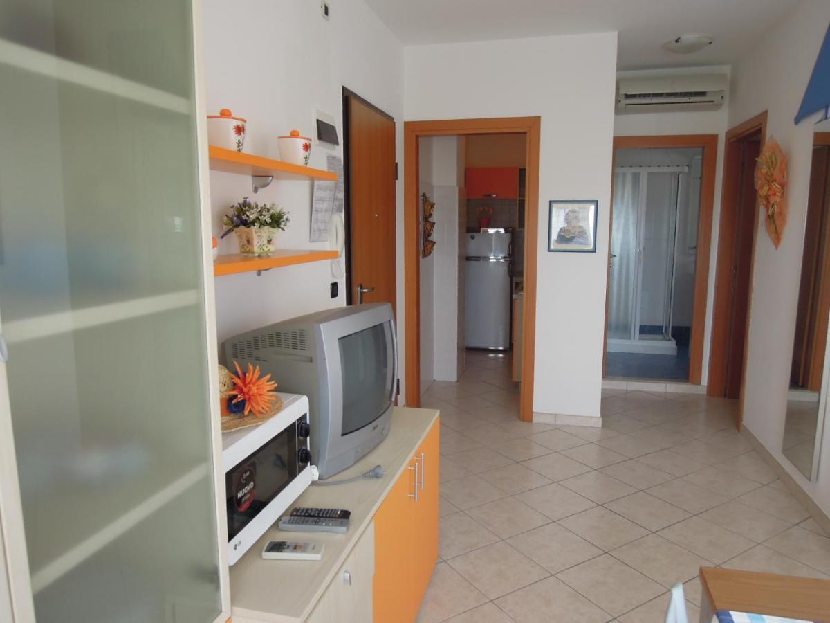 Condominio Laguna Grande Бибионе Экстерьер фото