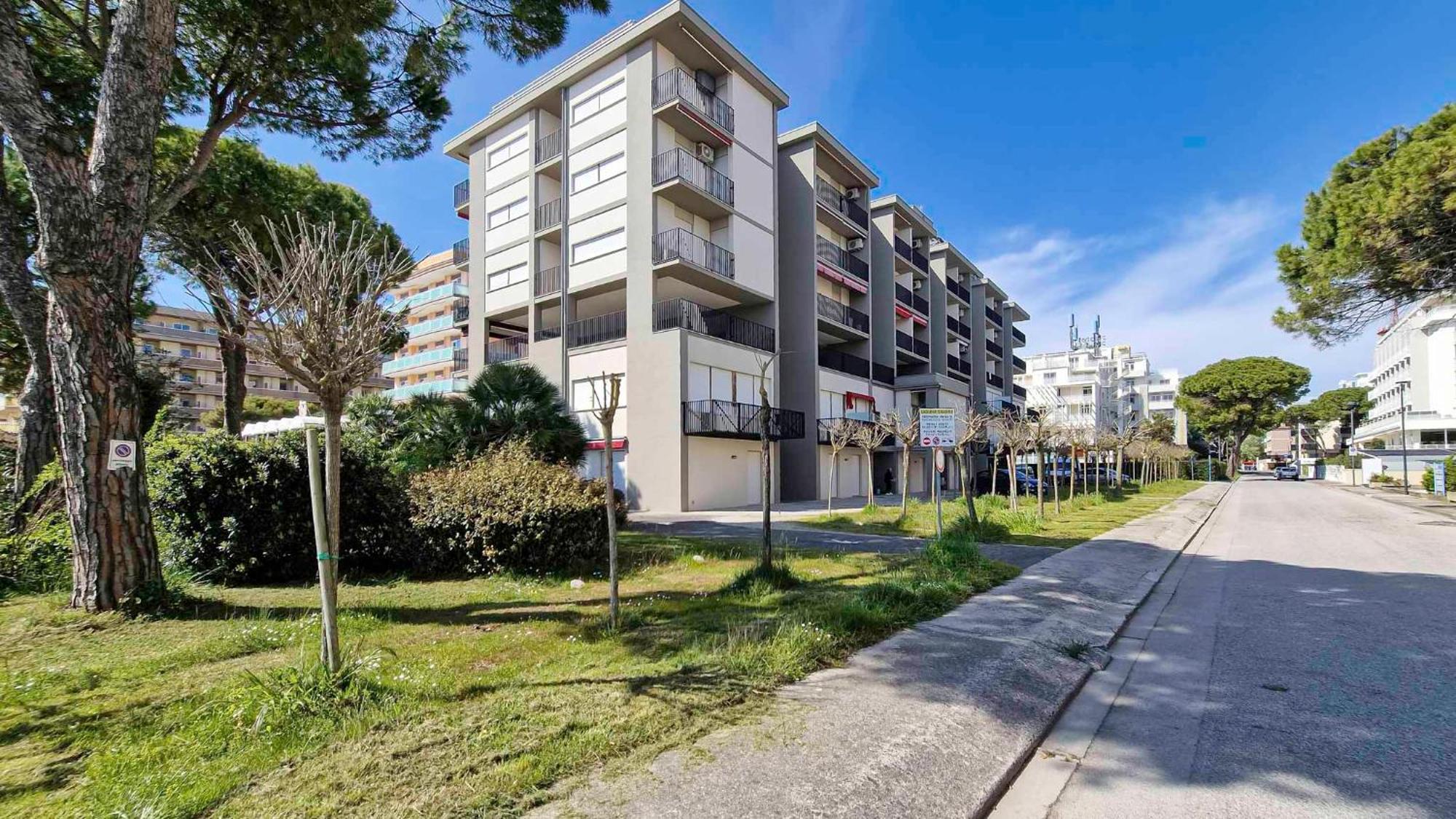 Condominio Laguna Grande Бибионе Экстерьер фото